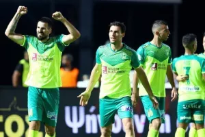 Η ασταμάτητη ΑΕΚ έβαλε τεσσάρα στον Απόλλωνα! (φώτος)