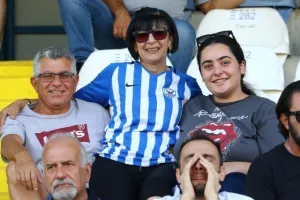 (ΦΩΤΟΣ) Οι Ανορθωσιάτες και οι ΑΠΟΕΛίστες στο "ΠΑΠ"