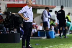 Βαριά ήττα για την Εθνική μας στην "Αρένα" (φώτος)