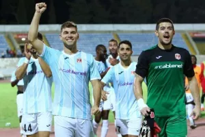 Ανατροπή από αέρος με… ρεσιτάλ Ντιούφ! (φώτος)