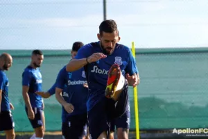 Δράση... στο "Κολόσσι" (Φώτος)