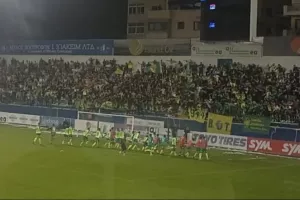 Στο πέταλο και "ΟΛΕ" με τον κόσμο τους! (Φώτος/Βίντεο)