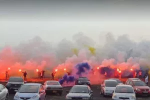 Γάμος με... άρωμα ΑΕΛ! (Βίντεο)