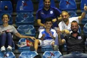 ΦΩΤΟΣ από τον κόσμο στο Τσίρειο 