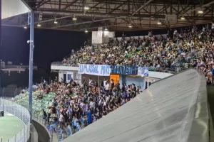 ΦΩΤΟΣ από τον κόσμο στο Τσίρειο 