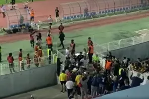 Ζεστό χειροκρότημα και αποθέωση για τους θριαμβευτές (βίντεο)