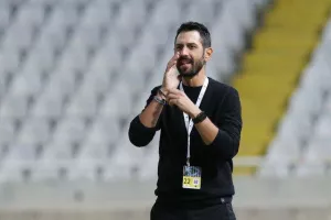 Μια αλλαγή ο Πετράκης