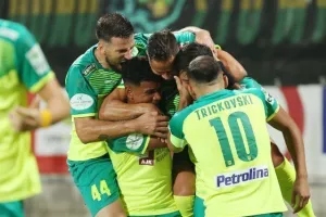Ο Ρομό "καθάρισε", το... τρένο της ΑΕΚ συνέχισε