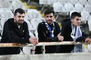 ΦΩΤΟΡΕΠΟΡΤΑΖ από τoν κόσμο στο ΓΣΠ...