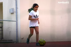 Στα "μπλε" του Απόλλωνα τα προσφυγόπουλα! (φώτος)