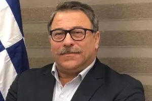 Αποχώρηση και... ανακοίνωση!