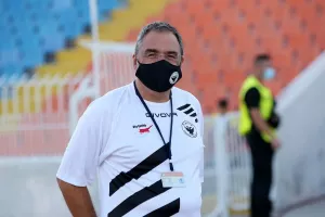 "Οι Κερυνειώτες ξανασυστήνονται, αυτός είναι ο γιoς μου, η κόρη μου, το εγγονάκι μου"
