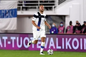 Γυρίζει... μ' ένα 90λεπτο ο Αραγιούρι