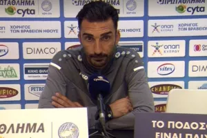 ΗΛΙΑΣ: "Απολογούμαι, πρέπει να πάρω αποφάσεις"