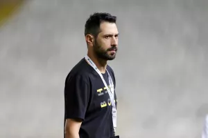 Oι έντεκα "εκλεκτοί" του Πετράκη