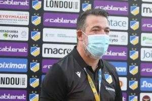 Απάντηση Νεκτάριου... σε Δημήτρη: "Για το ξεκάθαρο χέρι στο 95´ κάποια άποψη υπάρχει;"
