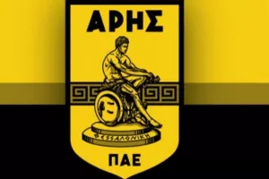 Άρης για Τέμπη: «Στο θάνατο δεν υπάρχουν χρώματα, αθάνατοι»