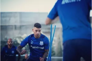 “Πεινασμένος” Φάνος