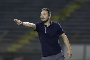 Μάκης/έκπληξη