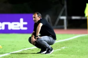 Ετοιμάζεται ο κόουτς...