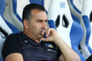 Σωφρόνης...