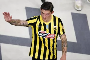 Στην εθνική Ελβετίας και πάλι ο Τσούμπερ