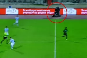 Η... έξτρα κάμερα αντίθετης λήψης