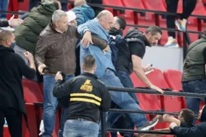 «Η ανακοίνωση βγήκε από τον Super 3 ή τη Θύρα 7;»