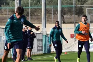 Προπονήθηκαν με την πρώτη ομάδα Βαγιαννίδης - Θεοχάρης