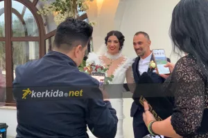 Η Ελένη Αρτυματά ανέβηκε τα σκαλιά της Εκκλησίας! (βίντεο/φώτος)