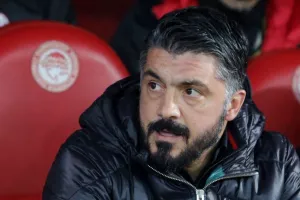 Υποψήφιος για τον πάγκο της Εθνικής Ελλάδος
