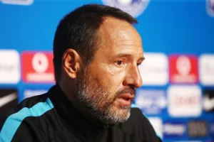  Δεύτερες σκέψεις για Φαν Σιπ στην ΕΠΟ