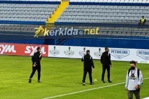 Στο γήπεδο οι ρεφ του ντέρμπι