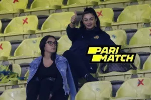 ΑΕΛ-ΑΕΚ/Φώτος από τις εξέδρες