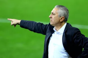 Κωστένογλου: "Ειμαι ευχαριστημένος από την προσπάθεια"