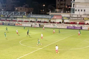 Τριάρα η Νέα Σαλαμίνα και ανεβαίνει (φώτος)