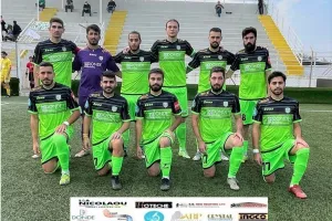 Ετοιμος να την προσπεράσει