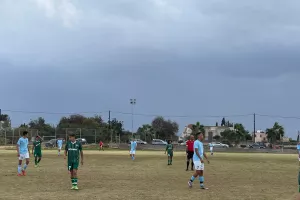Πάφος-Ομόνοια/ Μπάλα στη βροχή! (Φώτος/Βίντεο)