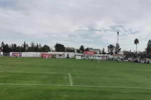 Σημαντική νίκη με Κωνσταντίνου (φώτος)