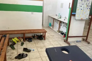 ΦΩΤΟΣ πριν από παιχνίδι στην Κύπρο/"Μόνο ντροπή..."