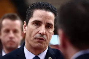Σφαιρόπουλος: «Θα βοηθήσει τον Ολυμπιακό ο Έισι»