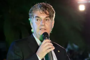 Παπασταύρου/τράπεζα
