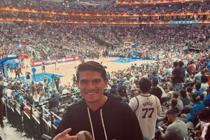 Άρσεν στο NBA!
