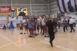 Μετά το "θρίλερ", πάρτι με τον κόσμο!