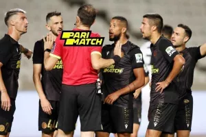 Προχώρησε σε καταγγελία Βασίλη και βοηθών
