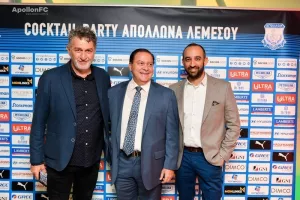 (ΦΩΤΟΣ) Το Κόκτεϊλ Πάρτι του Απόλλωνα 
