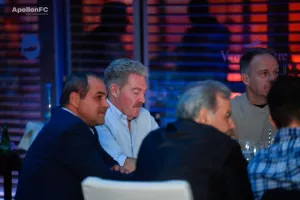 (ΦΩΤΟΣ) Το Κόκτεϊλ Πάρτι του Απόλλωνα 