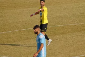 ΦΩΤΟΣ/Συνεχίζει πρώτη και αήττητη