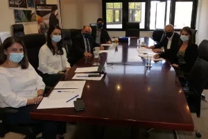 Συνάντηση προέδρου ΚΟΑ με Επίτροπο Προεδρίας