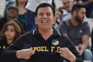 (ΦΩΤΟΣ/ΑΠΟΕΛ-ΑΕΛ) Ο κόσμος στο ΓΣΠ 